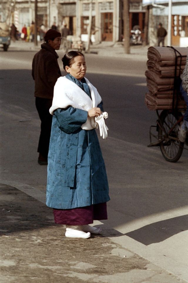 Anh cuoc song nguoi dan o thu do Seoul, Han Quoc nhung nam 1970-Hinh-4