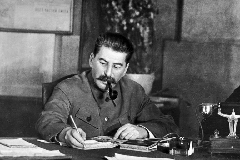 Chuyen it biet ve “ban sao” cua nha lanh dao Joseph Stalin