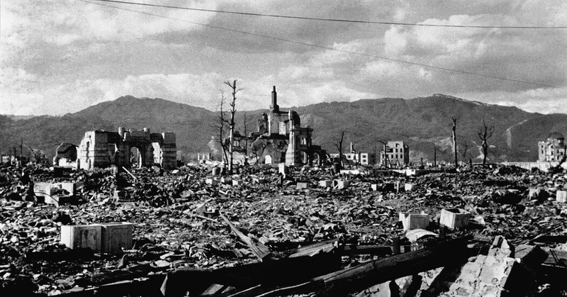 Rung ron nhung bong den sau vu no bom hat nhan o Hiroshima 1945-Hinh-10