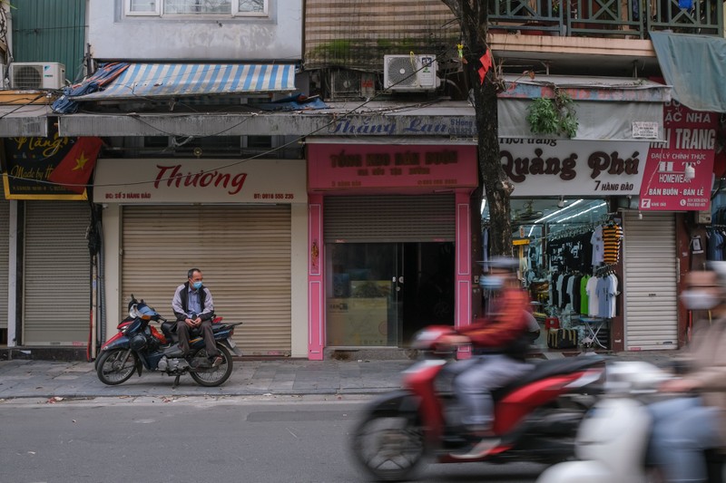 Nguoi Ha Noi dong cua hang khi so ca mac Covid-19 tang ky luc-Hinh-4