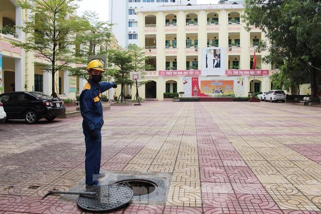 Can canh ham ngam chong ngap dau tien cua Ha Noi-Hinh-2