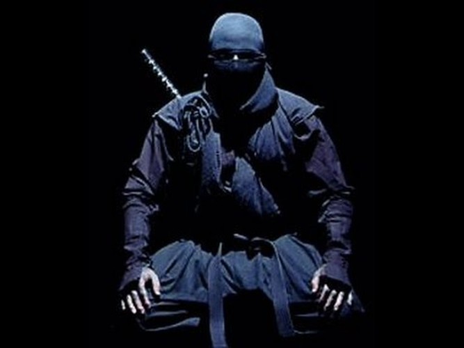 Ninja Nhat Ban co phai luc nao cung mac trang phuc den si?-Hinh-9