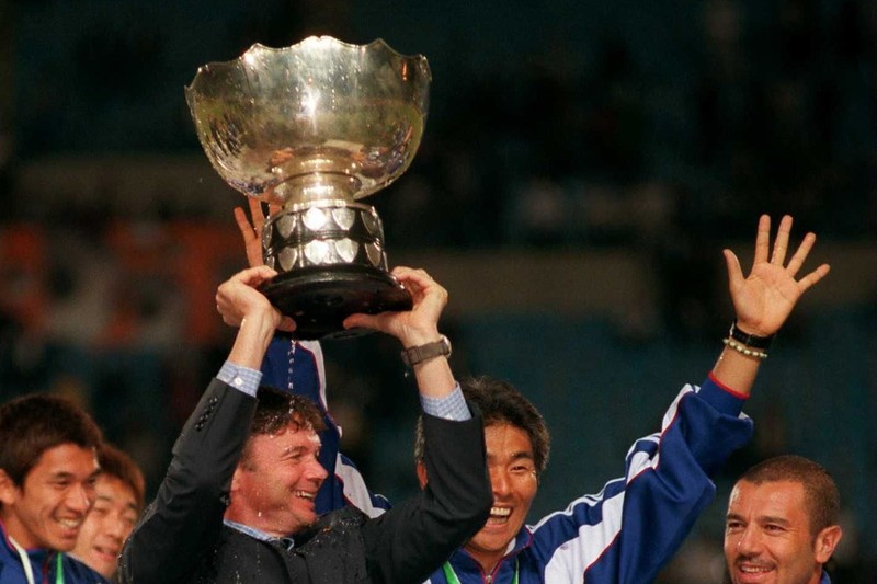 Philippe Troussier, nguoi sap nam tuyen Viet Nam: Cu hich lon o chau A