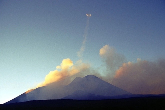 Why does a magical circle of smoke appear on the crater?