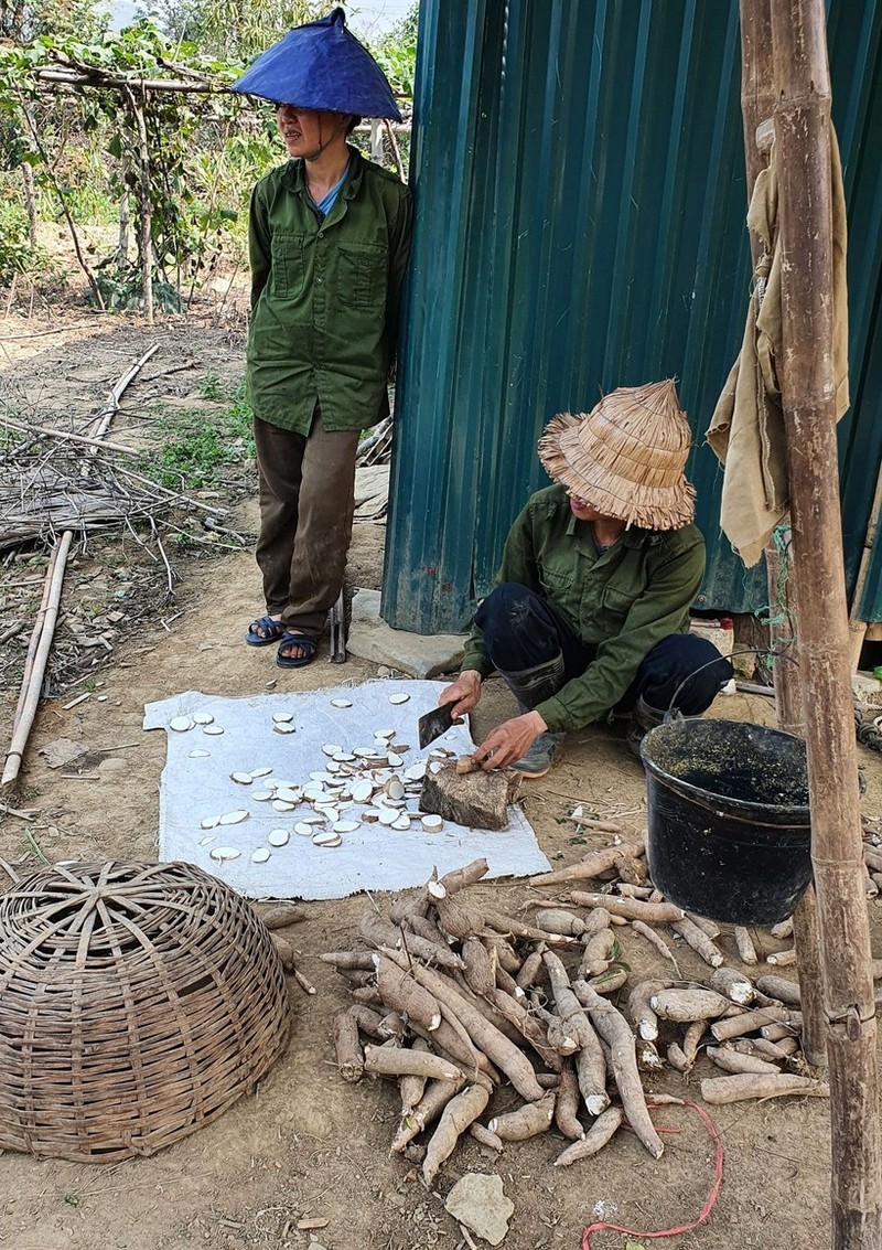 Bat ngo cuoc song hien tai cua 