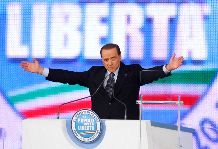 Loat anh vo gia ve cuoc doi cuu Thu tuong Italy Silvio Berlusconi-Hinh-7