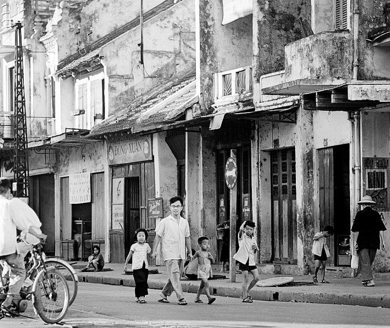 Anh chat lu ve Ha Noi 1967 - 1975 qua ong kinh nguoi Duc-Hinh-2