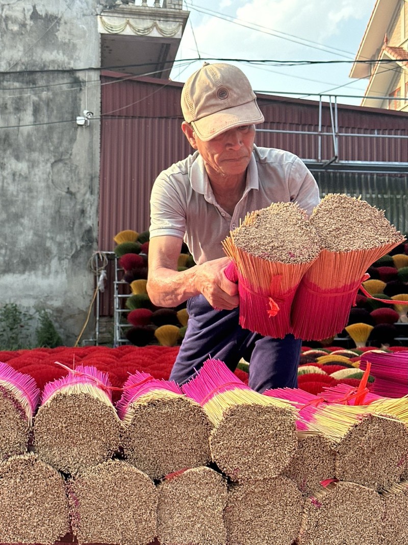 Lang huong Quang Phu Cau – huong sac Hue giua long Ha Noi-Hinh-2