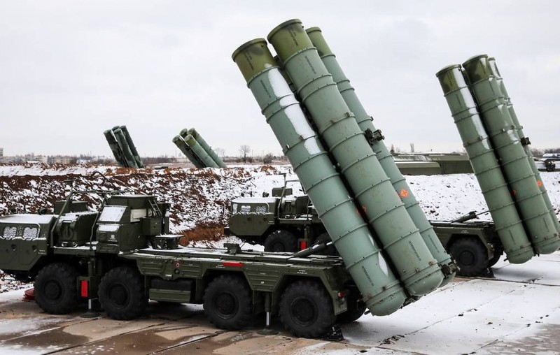 Vu khi Ukraine dung doi pho Rong lua S-400, tao ra moi de doa voi Crimea-Hinh-2