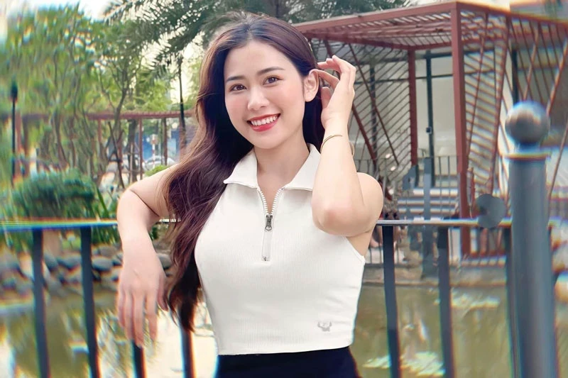 Hot girl Vinh Phuc so huu nhan sac giong ‘tieu tien nu’-Hinh-9