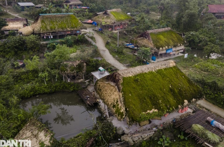 Ngoi lang co tich, ngoi phu reu xanh o Ha Giang-Hinh-11