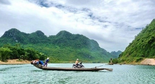 Bau Tro: Ky la ho nuoc ngot 'khong day' tren trien cat trang