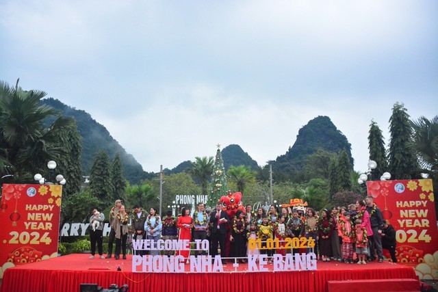 Nhieu hoat dong chao don nam moi an tuong tai Quang Binh-Hinh-9