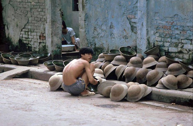 Xuc dong ngam Ha Noi nhung nam 1990 qua loat anh quy gia-Hinh-6