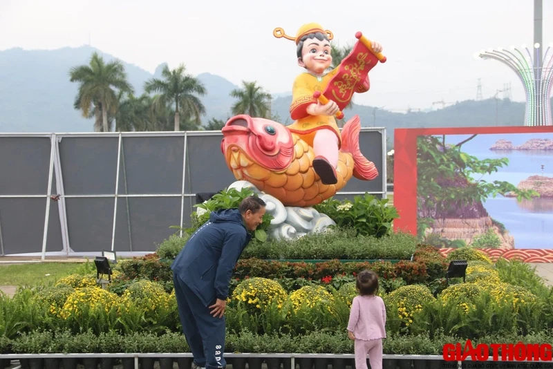 Tan muc ve hoanh trang linh vat “song long chau nguyet” o Hoa Binh-Hinh-13