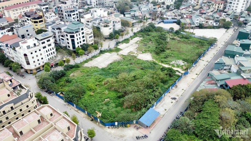 Ha Noi: Du an nha o xa hoi hang nghin m2 dang... ‘nuoi co’-Hinh-5