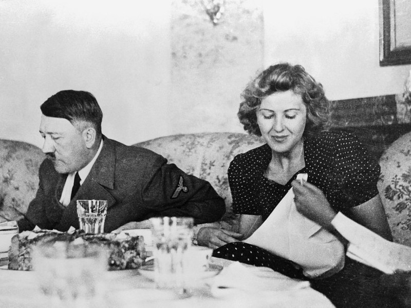 View - 	Bí ẩn cuộc đời người vợ một ngày của Hitler