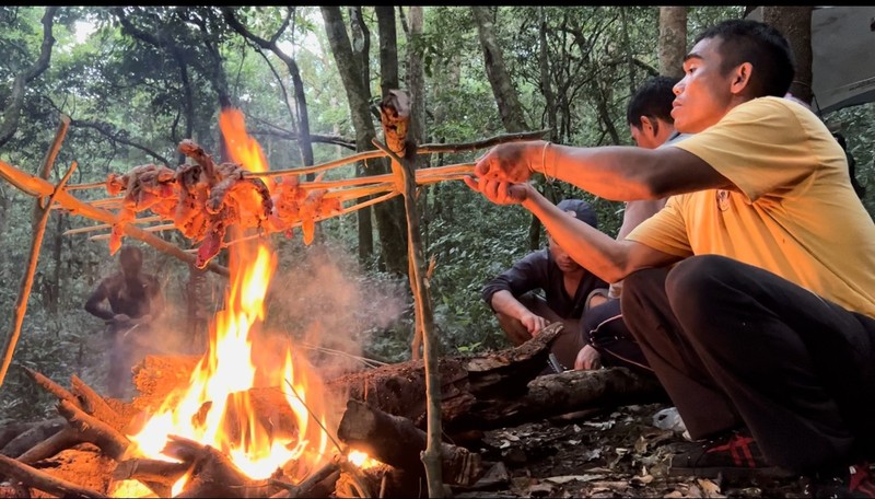 Kham pha dinh nui thieng Brah Yang o cao nguyen Di Linh-Hinh-12