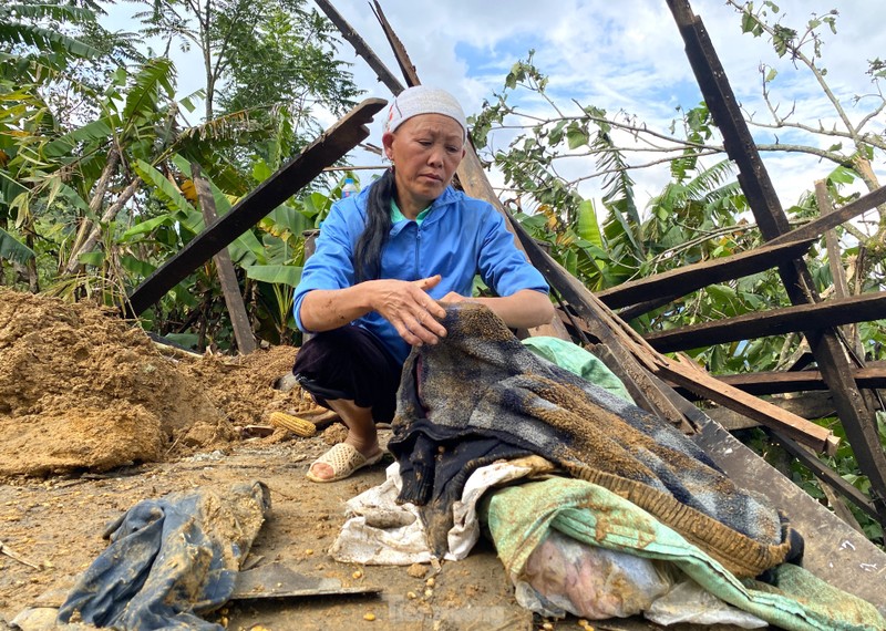 Nan nhan vu sat lo o Cao Bang: 'Chau mat, nha sap...'-Hinh-7