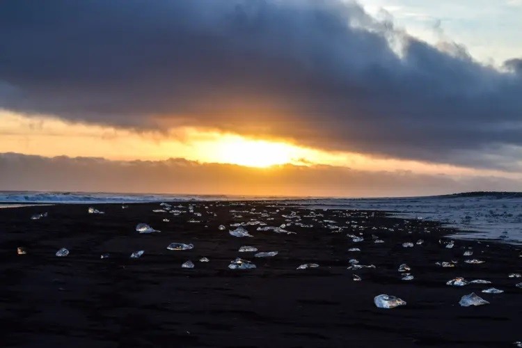 Ky thu 'bai bien kim cuong' noi tieng Iceland-Hinh-8