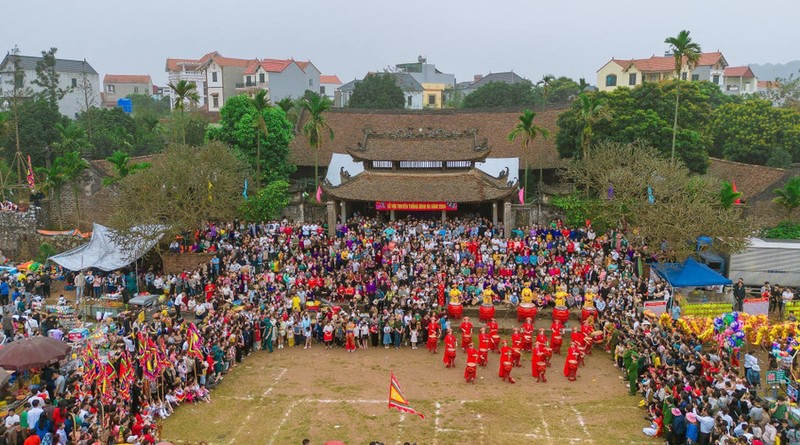 Ngoi dinh dep nhat xu Doai: Huyen tich vo chong sinh Tam thanh-Hinh-6