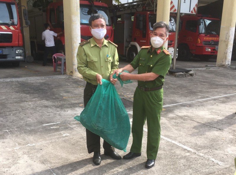 Hoang hon loat tran khung xuat hien o Viet Nam, dan un un den ngam-Hinh-8