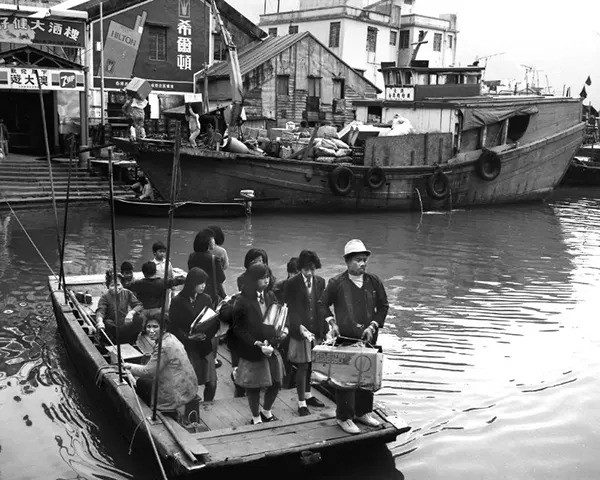 Anh hiem ve cuoc song hoi ha o Hong Kong nam 1980-Hinh-7