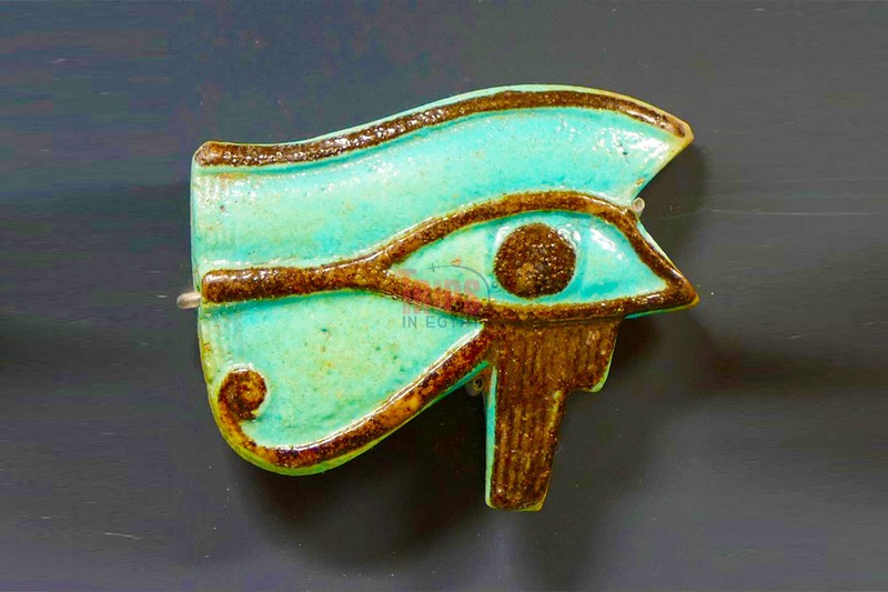 Vì sao nhiều mộ cổ Ai Cập có hình ảnh “Mắt thần Horus"? - Hình 9 Vi sao nhieu mo co Ai Cap co hinh anh “Mat than Horus