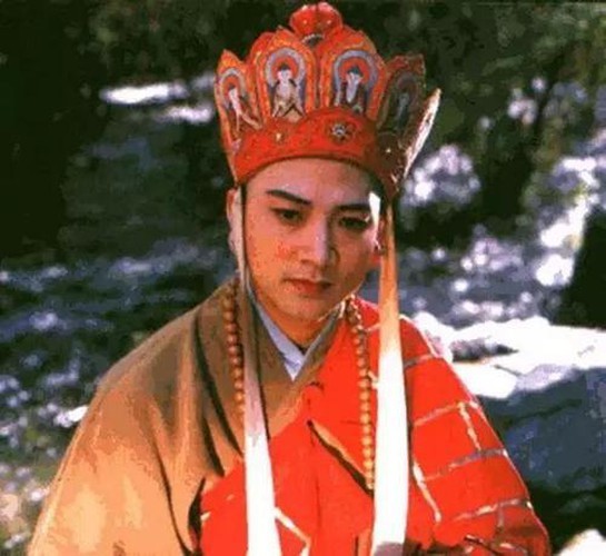 Ngu y tham sau viec doi bat vang lay chan kinh cua Duong Tang-Hinh-8