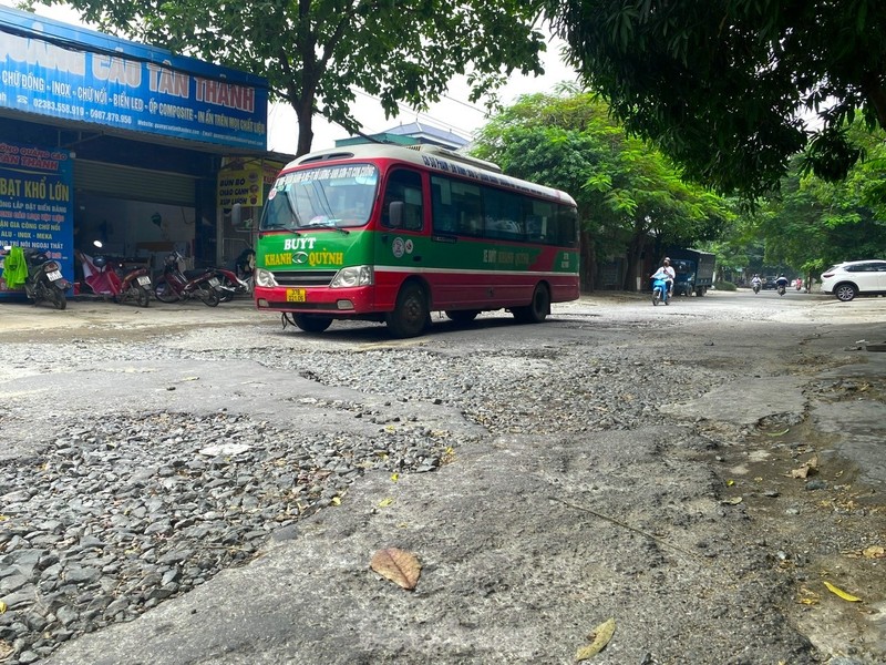 Con duong dau kho nhat thanh pho Vinh-Hinh-14