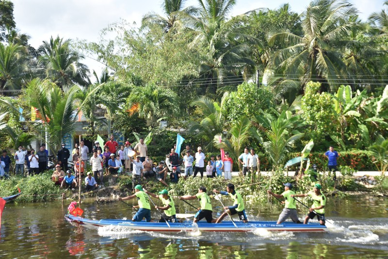 Giai dua vo lai chao mung Ngay hoi Dai doan ket dan toc-Hinh-2