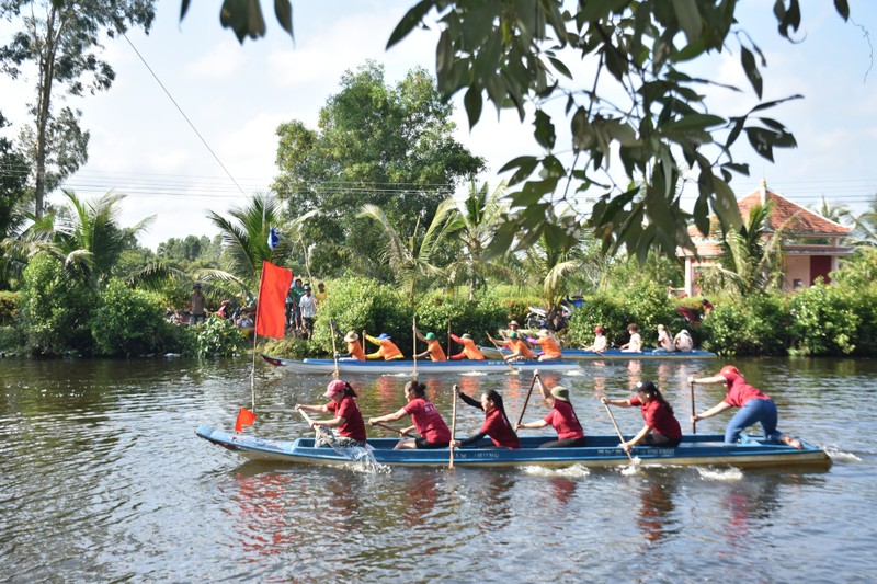 Giai dua vo lai chao mung Ngay hoi Dai doan ket dan toc-Hinh-4