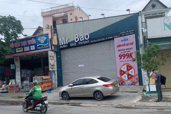 Ha Noi: Phat hien, tich thu gan 650 lit ruou “lau” chuan bi len ban nhau-Hinh-8