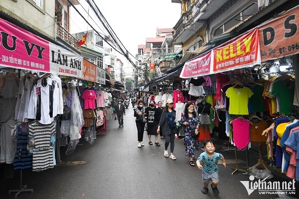 Cho thoi trang lon nhat Ha Noi e am chua tung thay-Hinh-12