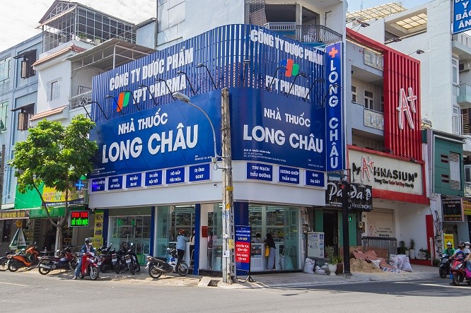 Cuoc dua ban le duoc pham: Long Chau di dau, An Khang hut hoi?