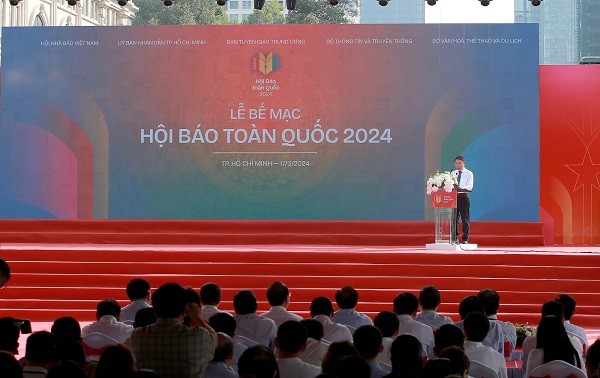 Be mac Hoi Bao toan quoc 2024: Bao chi thuc day doi moi sang tao-Hinh-4