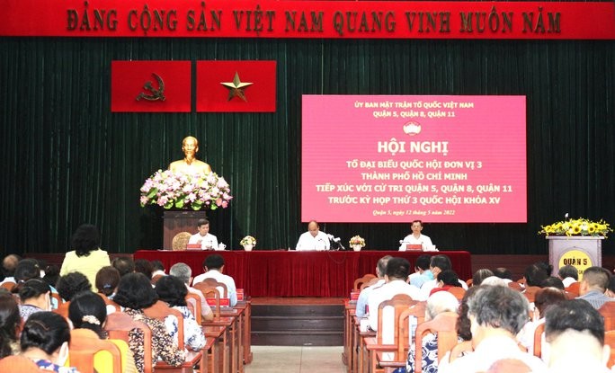 Chu tich nuoc Nguyen Xuan Phuc: TP HCM di dau trong phuc hoi viec lam