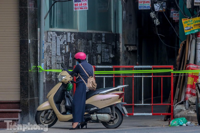 Ha Noi thoi “giang day”, duong pho vang bong nguoi-Hinh-15