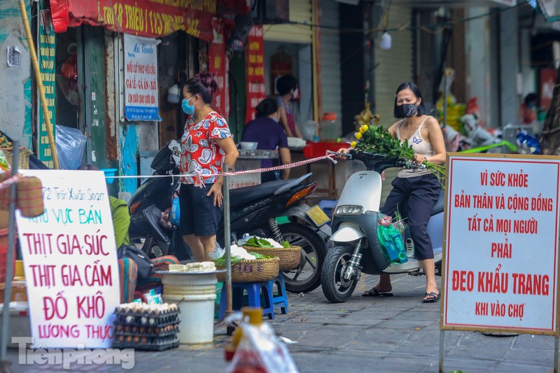 Ha Noi thoi “giang day”, duong pho vang bong nguoi-Hinh-7