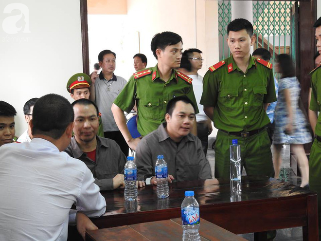 Vu lui xe tren cao toc: Tai xe Le Ngoc Hoang ra tu-Hinh-6