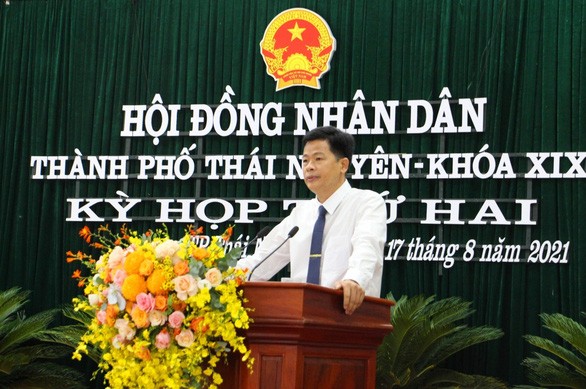 Bi thu Thanh uy Thai Nguyen doi dien an ky luat