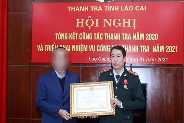 Chanh Thanh tra Lao Cai dung bang gia: Ai da cap bang?