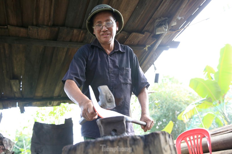 Tuyet dinh ky thuat ren dao cuc sac ben cua nguoi Mong xu Nghe-Hinh-6