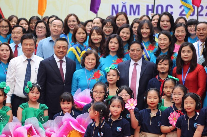Thu tuong Pham Minh Chinh danh trong Khai giang nam hoc moi 2022-Hinh-11