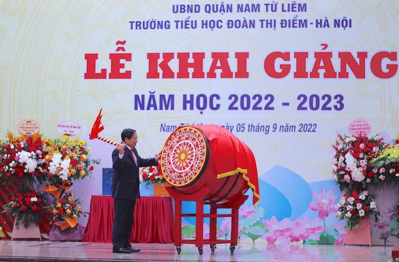 Thu tuong Pham Minh Chinh danh trong Khai giang nam hoc moi 2022-Hinh-4