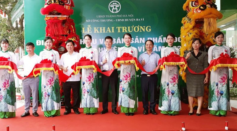 Ha Noi mo them diem ban san pham OCOP tai ngoai thanh