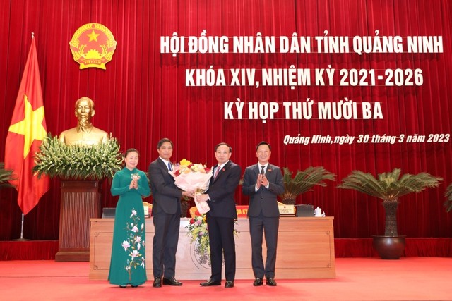 Thu tuong phe chuan Pho Chu tich UBND tinh Quang Ninh