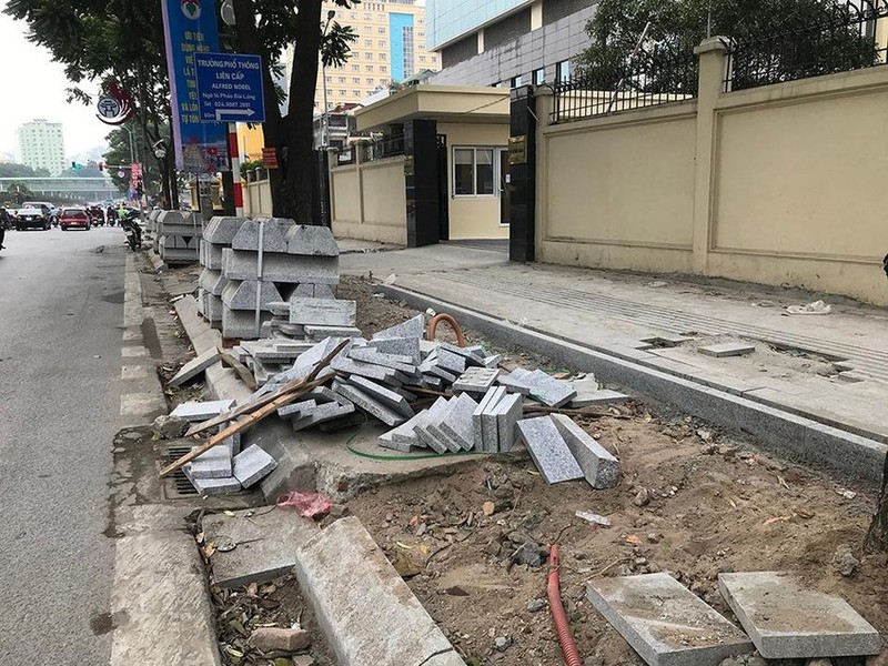 Nguyen nhan nao khien da lat via he Ha Noi nhanh vo nat?