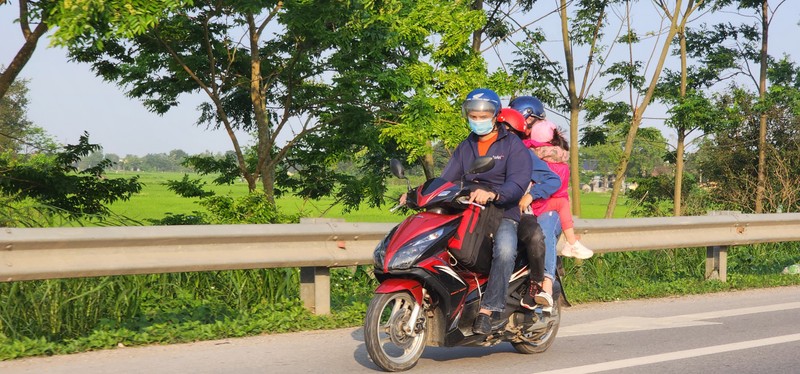 Chua het nghi le, nguoi dan linh kinh do dac som keo ve Ha Noi-Hinh-2