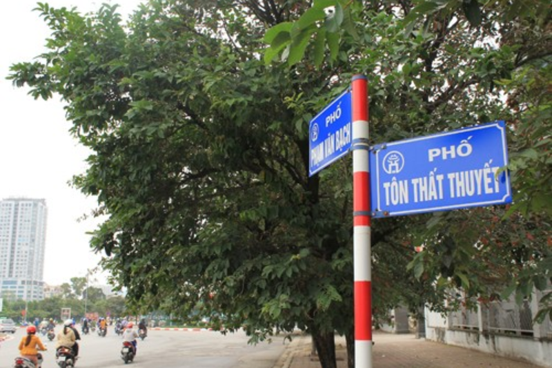 Ha Noi to chuc lai giao thong duong Ton That Thuyet